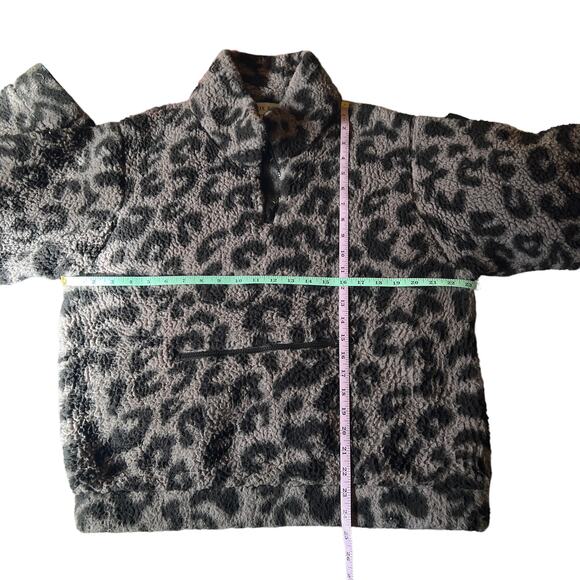 Knox Rose Animal Print Chunky Faux Fur Pullover Size Large 1/4 Zip - Picture 6 of 6